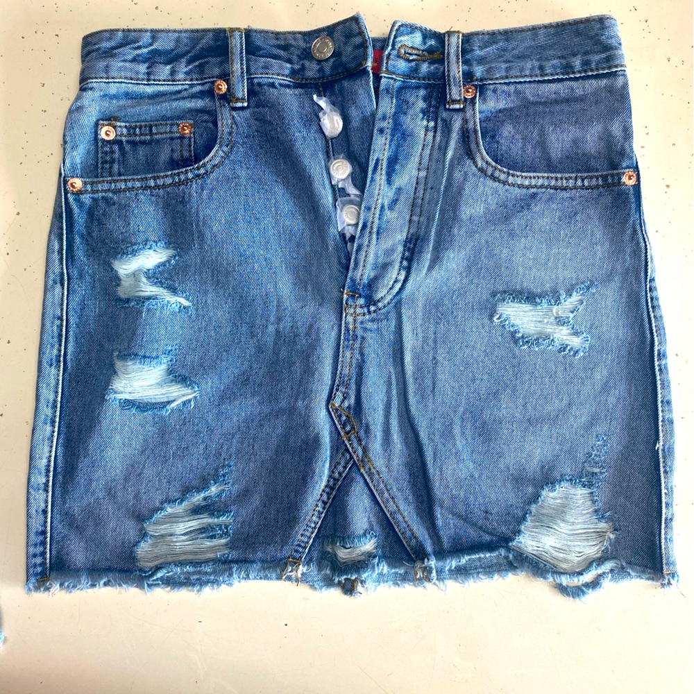 Signature 8 Distressed Jean Skirt -Size Small